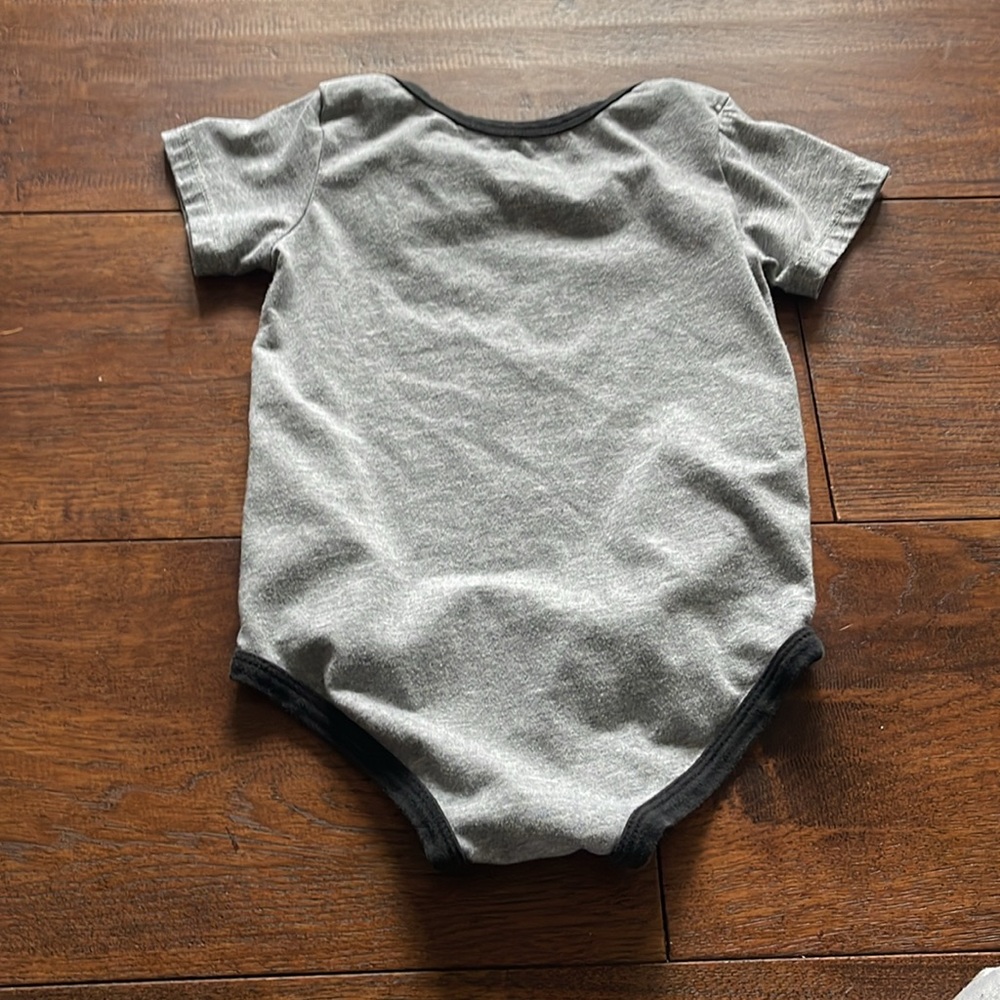Nike Just Do It Onesie Shirt size 24 months - Picture 3 of 3